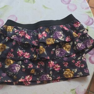 Zara Black and Purple Floral Mini Skirt Size S